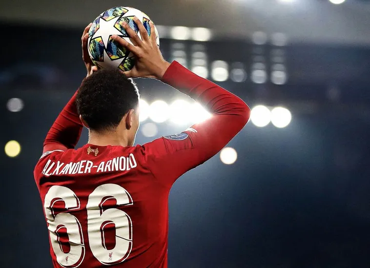 Tìm Hiểu Luật Ném Biên Trong Bóng Đá Và Cách Thực Hiện Đúng Chuẩn FIFA